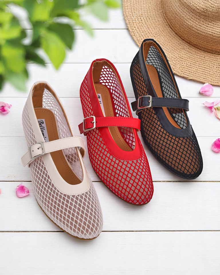 Royalfashion дамски балеринки с прорези и каишка Naommi