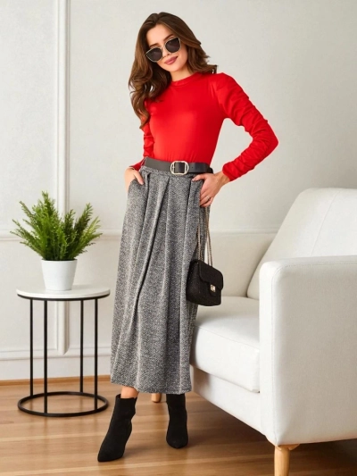 Дамска миди пола на Royalfashion