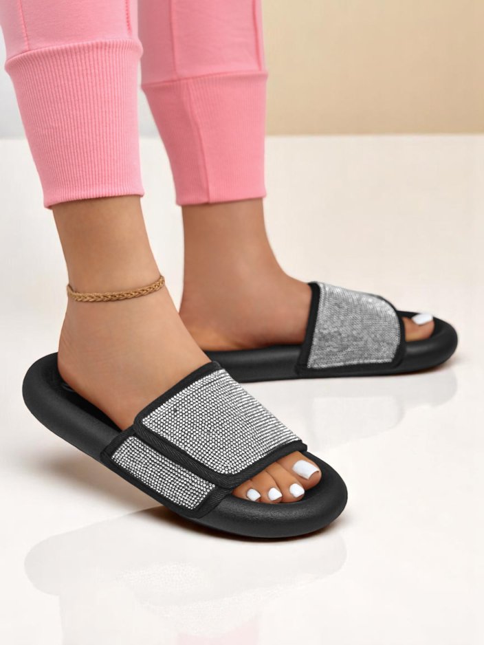 Royalfashion Дамски чехли на плоска подметка Sparkle Step