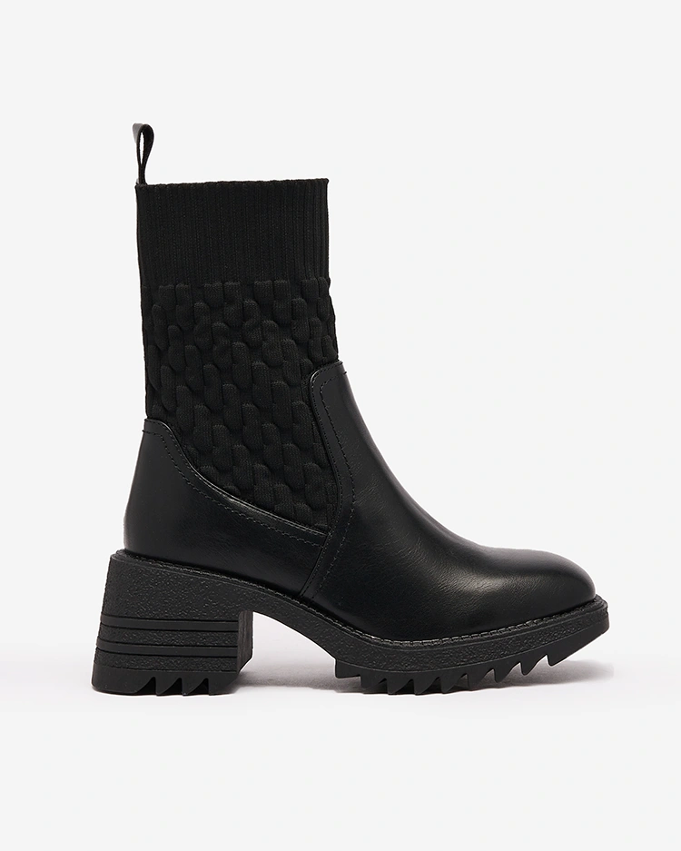 Royalfashion Черни дамски ботуши Acigog с плосък ток