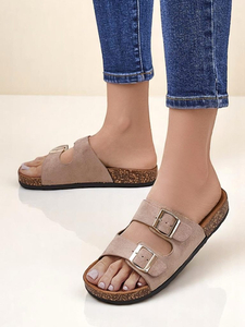 светлокафяв