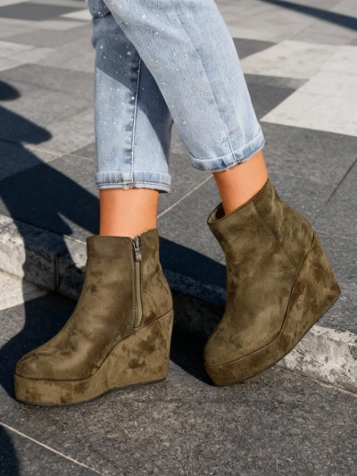 Дамски боти на килце Royalfashion Sieffa