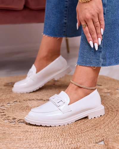 Royalfashion Бели лакирани мокасини за жени Dafench