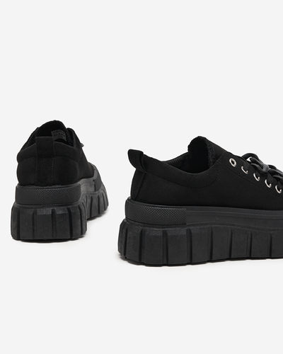 Wysokie damskie trampki w kolorze czarnym Mishta - Obuwie