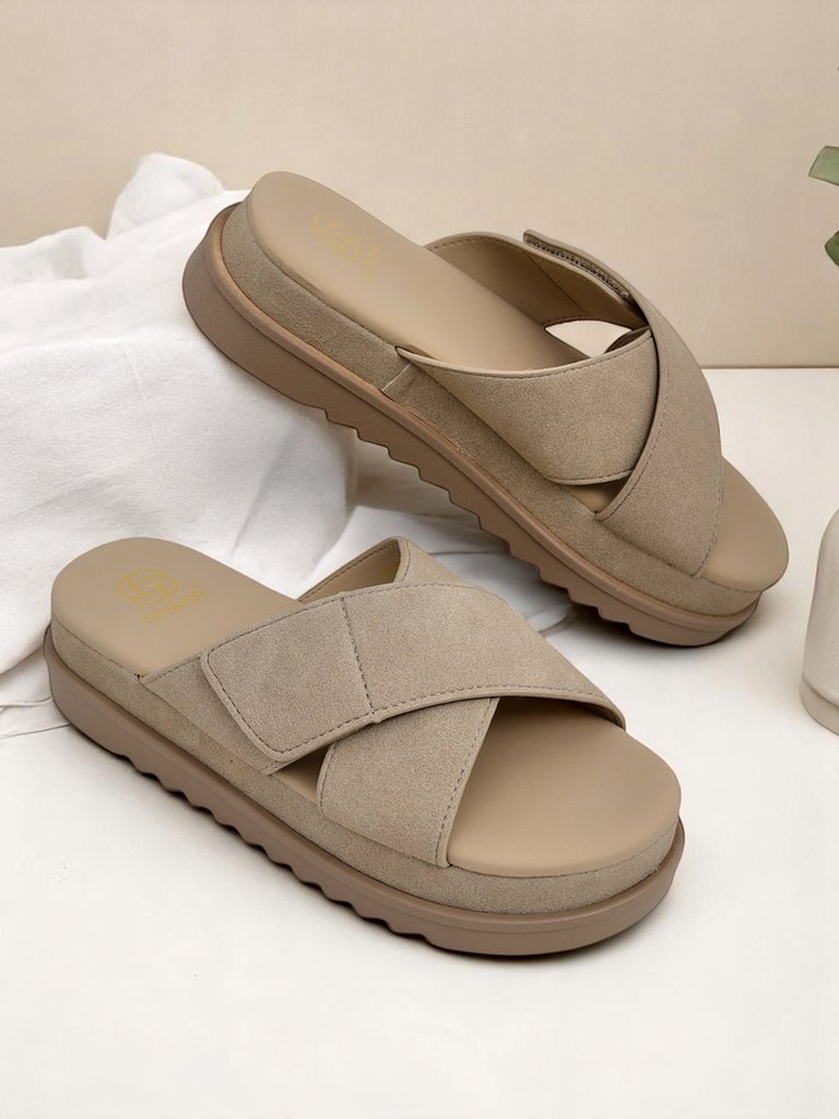 Royalfashion Дамски равни чехли Evre