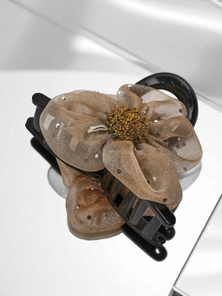 Royalfashion Шнола за коса с тюлено цвете и брокатен център