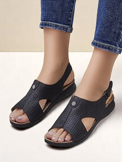 Royalfashion дамски сандали с изрязвания Leminni