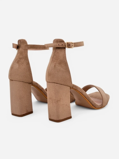 Royalfashion Женски сандали от еко велур Qwadrat