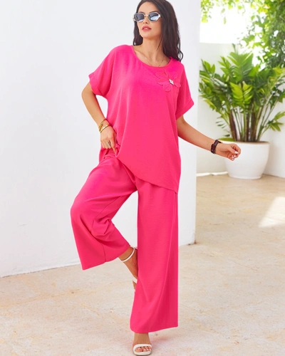 Royalfashion Женски комплект с къса ръкави, декоративно цвете и широки панталони