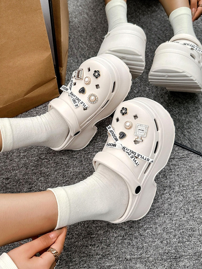 Royalfashion Жени гумени сандали с декорации Dellos