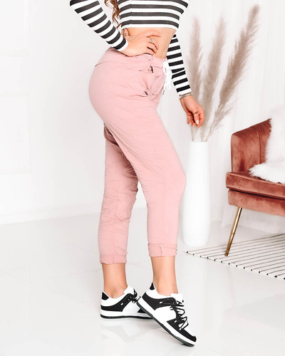 Светлорозов дамски панталон от плат - Облекло