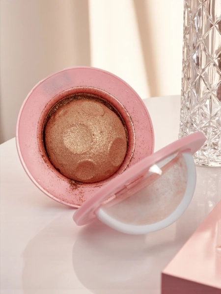 Хайлайтер за лице Golden Petal