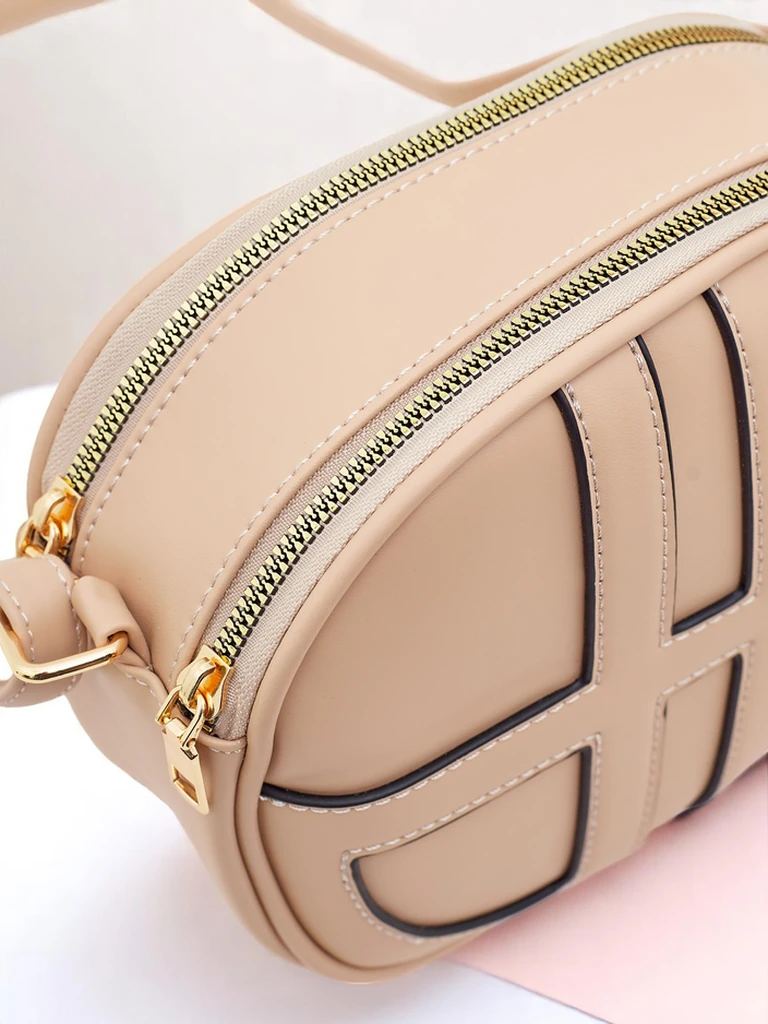 Royalfashion Малка дамска кръгла чанта от еко кожа Riva Circle