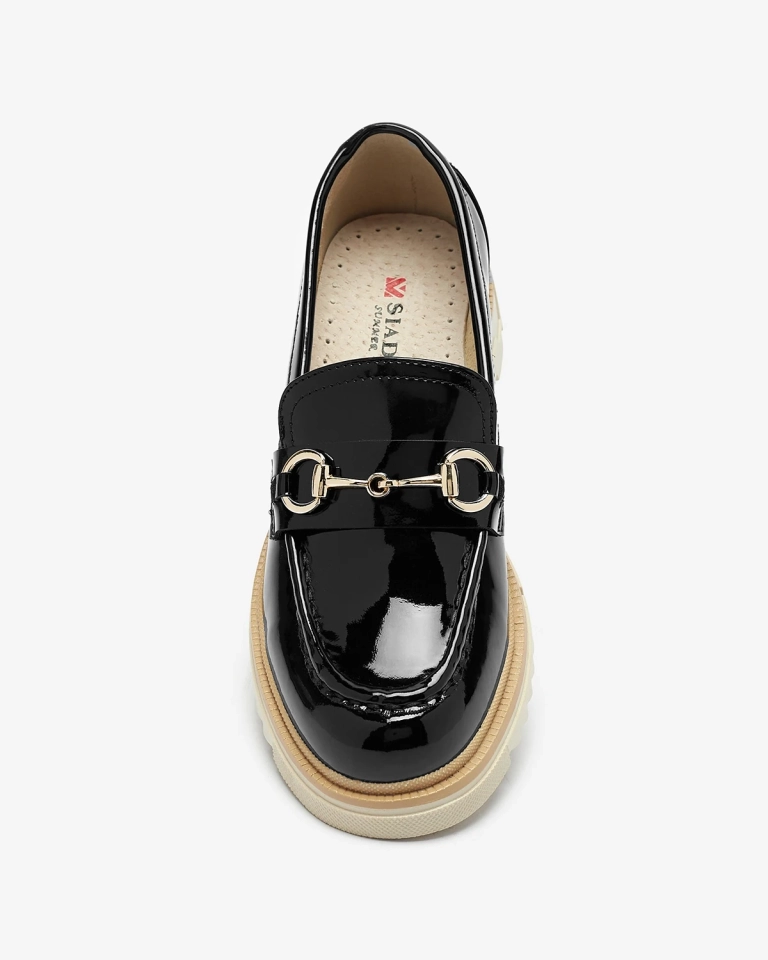 Черни лакирани дамски мокасини с верижка Soterra - Обувки