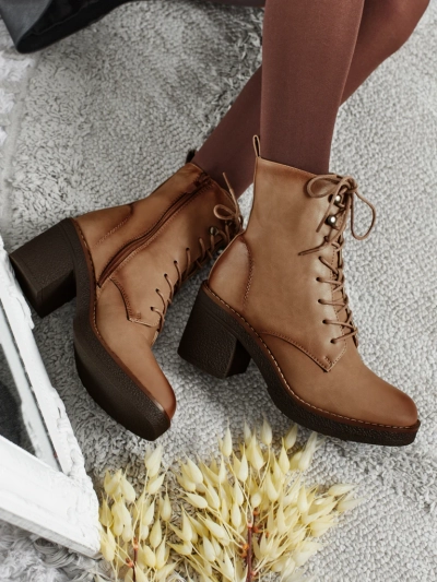 Дамски боти на ток от еко кожа Zeltra