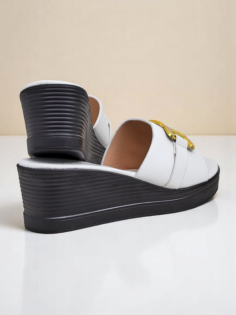 Royalfashion Дамски сандали на платформа Nolia