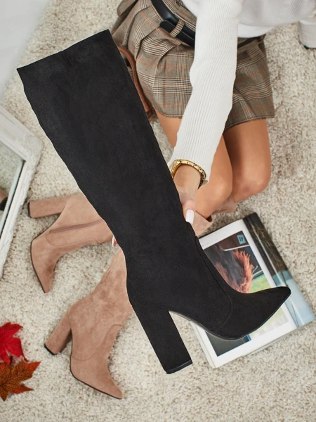 Дамски еко велурени ботуши на ток Feravi