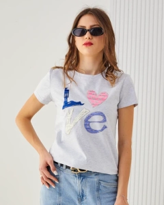 гълъбово сиво