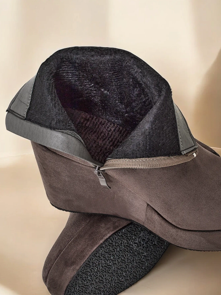 Дамски боти с ток от Royalfashion Sieffa