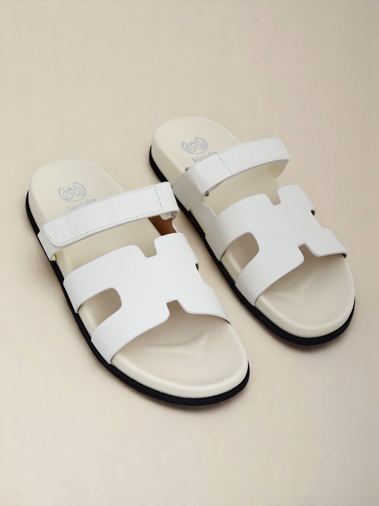 Royalfashion Дамски чехли с равна подметка Arian