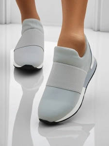 гълъбово сиво