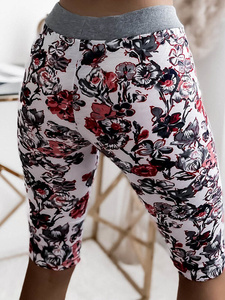 бял || гълъбово сиво || червен