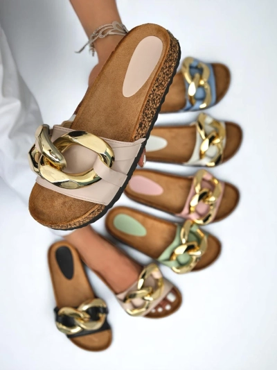 Дамски чехли Coralia Royalfashion екрю на платформа с верижка