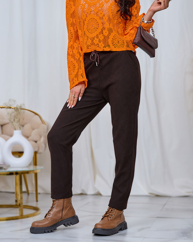 Royalfashion Тъмнокафяв дамски панталон от велур