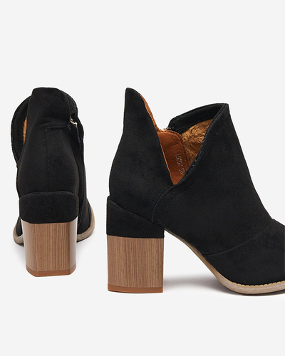 Черни дамски боти с изрези Encura - Обувки