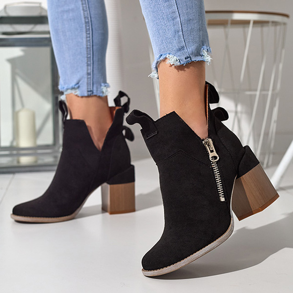 Czarne damskie botki na kwadratowym słupku Darera - Obuwie