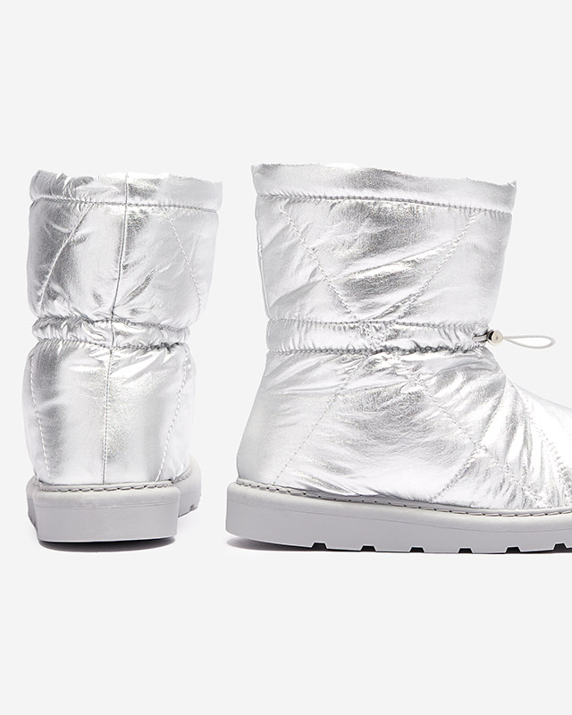 Сребристи дамски ботуши a'la snow boots Kaliolen - Обувки