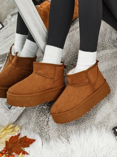 Къси дамски боти а ла сноубутс Vespera