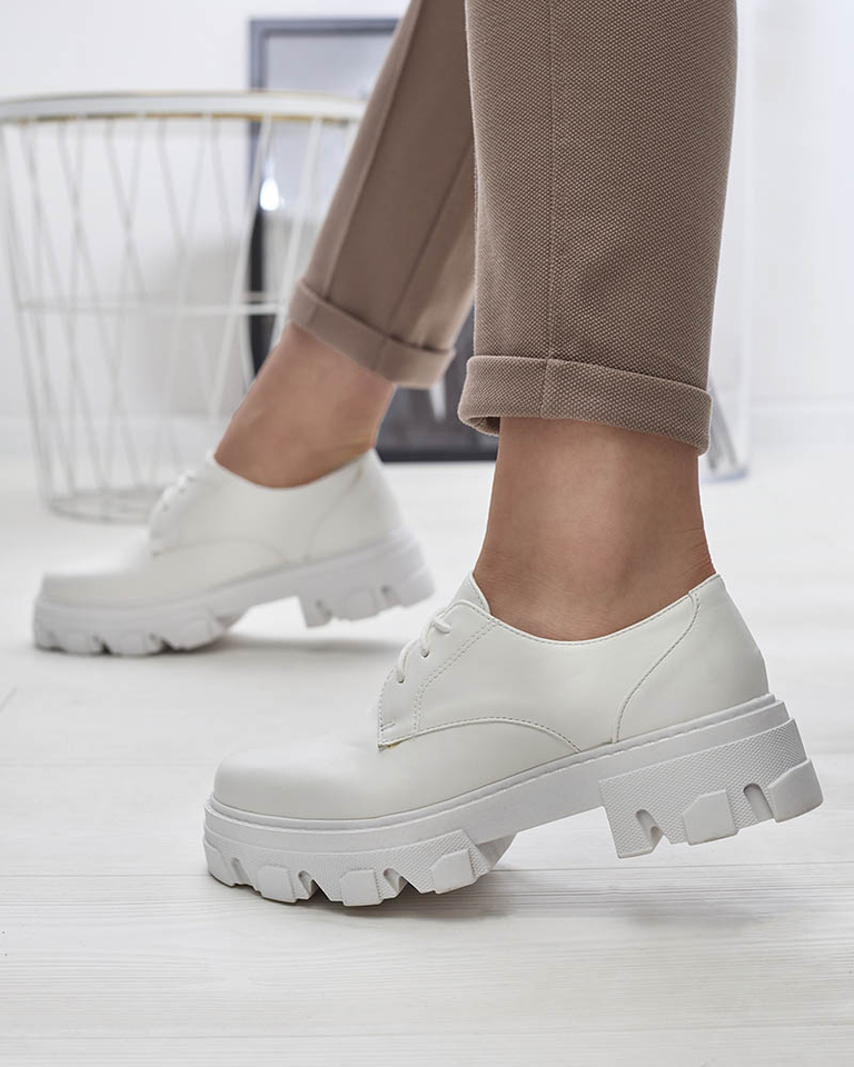 Бели дамски полуботуши Delgor- Обувки