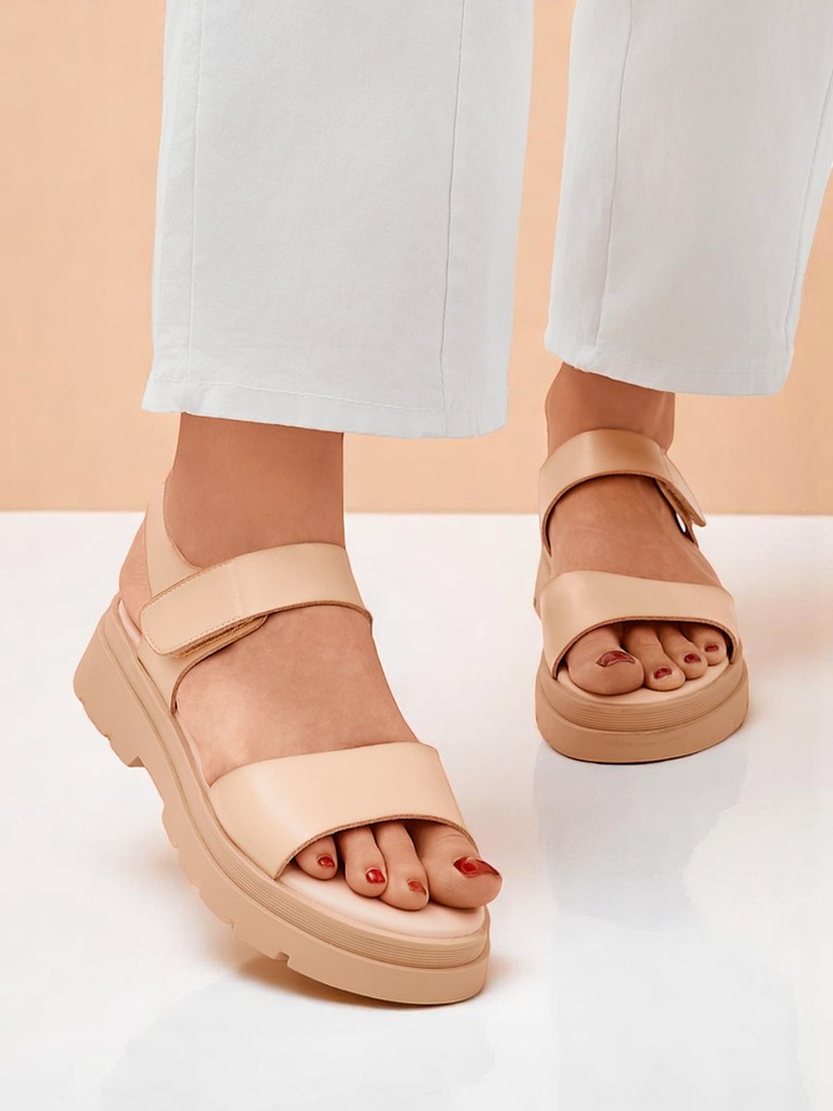 Royalfashion Дамски сандали с по-дебела подметка Otvanna