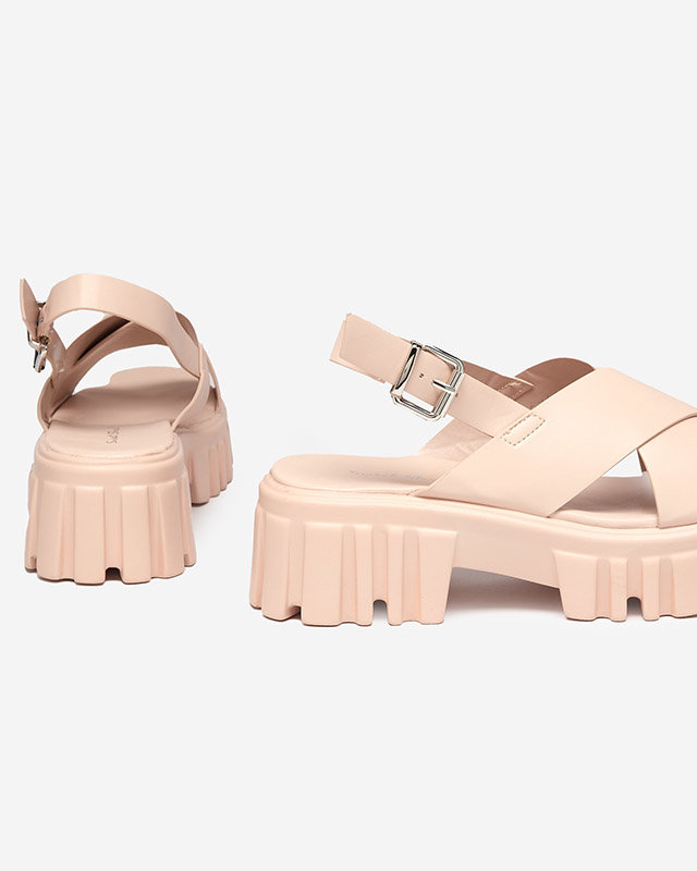 Jasnoróżowe damskie sandały na masywnej podeszwie Otida - Obuwie