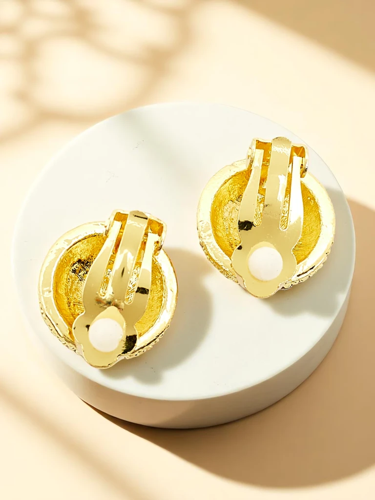 Royalfashion Дамски обеци на клипс с кубичен цирконий