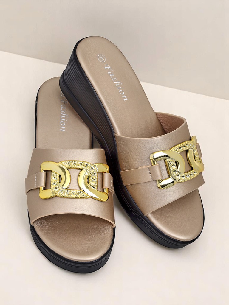 Royalfashion Дамски сандали на платформа Nolia