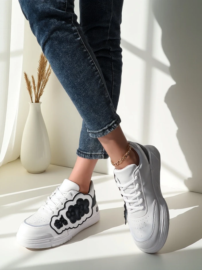 Royalfashion Женски кецове с декоративна горна част Nendales