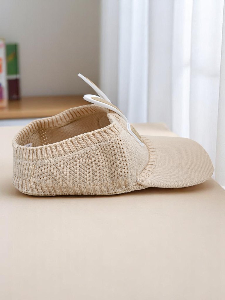 Royalfashion Детска козирка с уши на заек