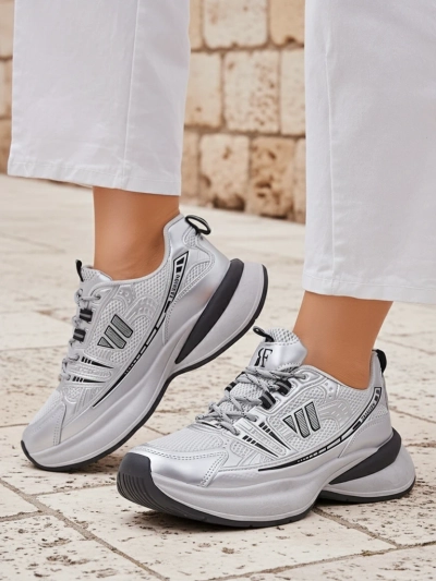 Спортни маратонки Royalfashion за жени с по-дебела подметка Roality