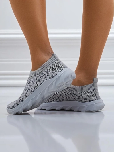 Дамски сникърси гълъбово сиви Silvana - удобни обувки slip-on за града