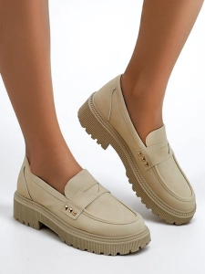 бежов || черен