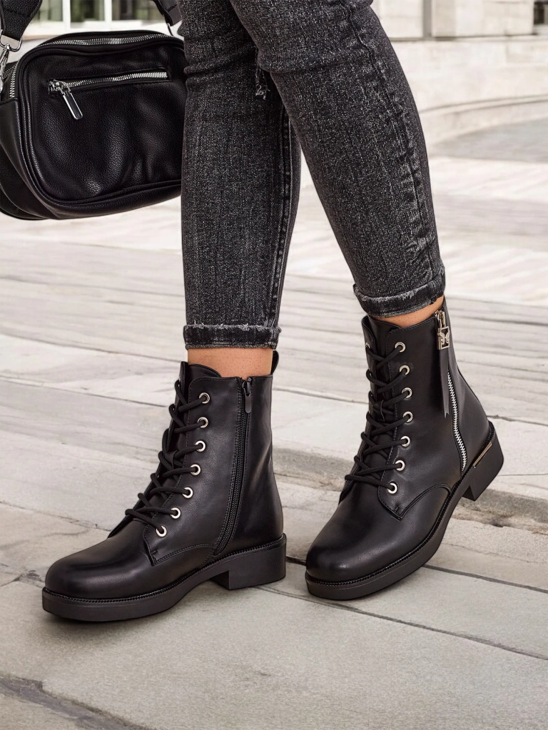 Дамски ботуши с връзки Royalfashion Selocii