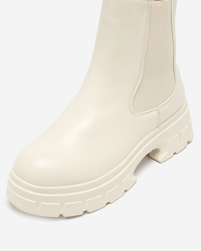 Класически дамски ботуши с изолация в кремав цвят Ernista - Обувки