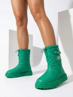 тъмнозелено