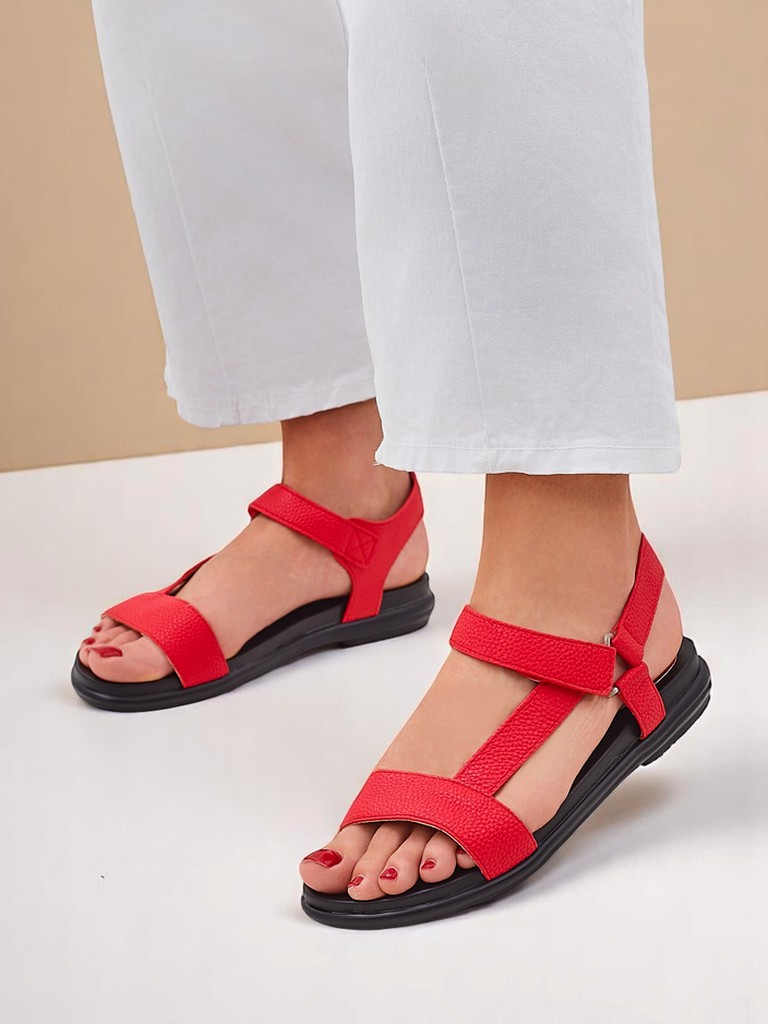 Royalfashion Дамски сандали с равна подметка Lillia