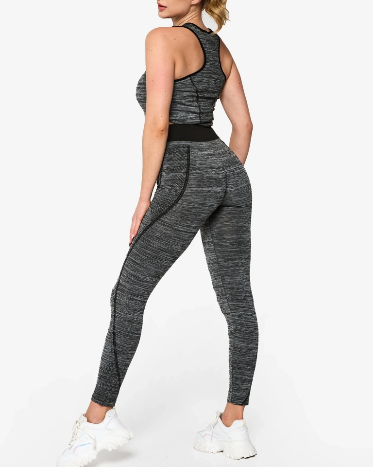 Сив дамски спортен комплект с черни вложки - Облекло