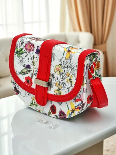 Royalfashion Малка дамска чанта от еко кожа с цветя Ori Elle