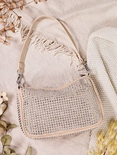 Royalfashion Малка дамска чанта с пирони