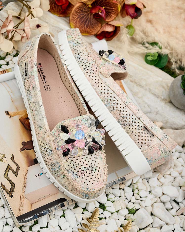 Royalfashion Дамски ажурни мокасини с мъниста Nasfali